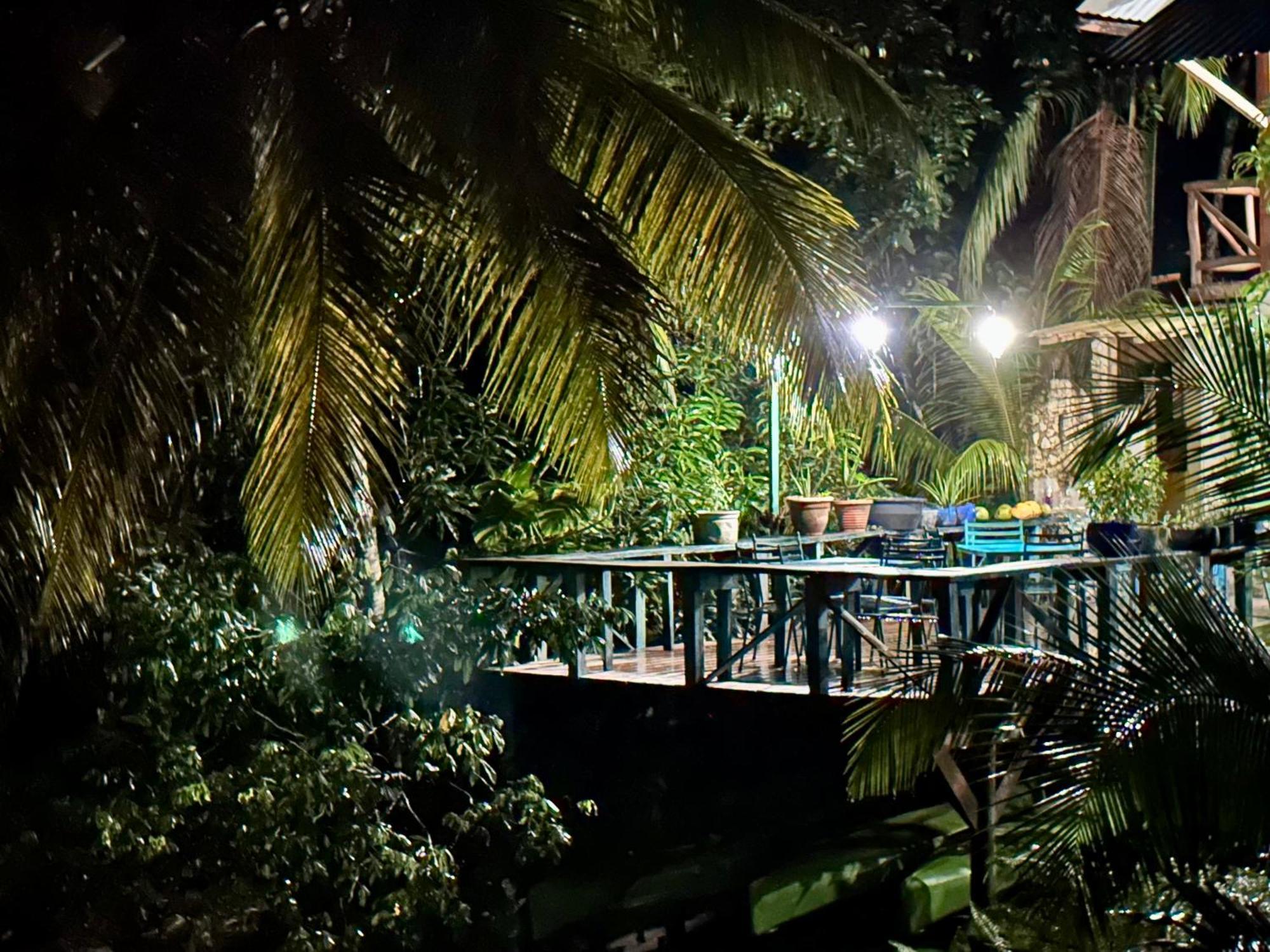 Palmeras Del Rio Hotel La Vina Buitenkant foto